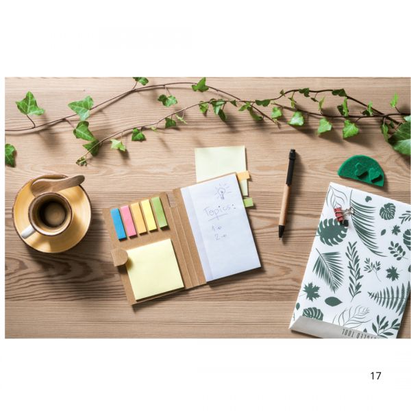 blocos adesivados com 25 folhas cada e capa em papel kraft reciclado personalizado