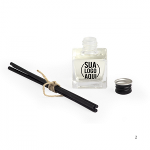 Difusor de Aromas 30ml Cedro Verde personalizado