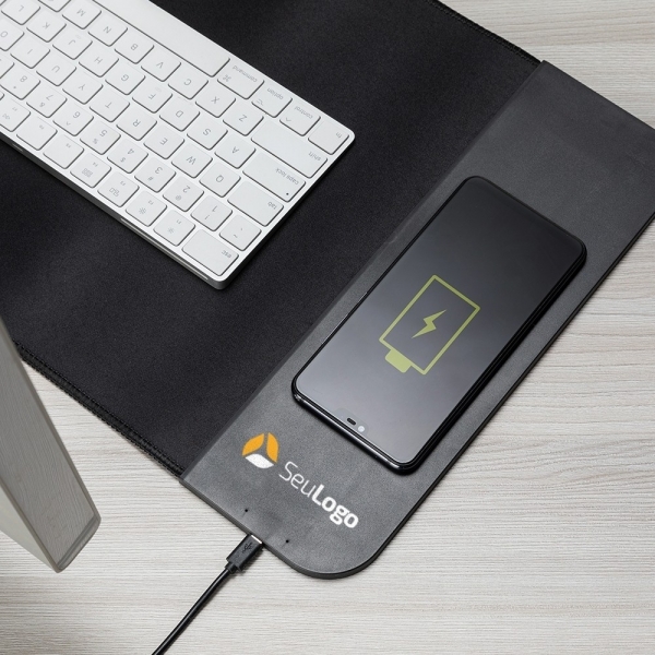 Desk Pad com carregamento por indução personalizado 